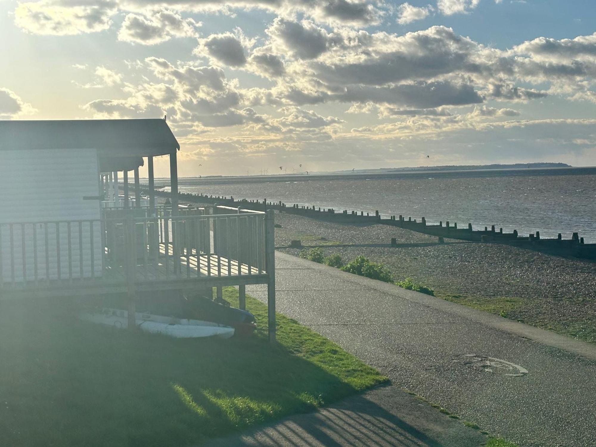 Tankerton Beach Daze Chestfield Ngoại thất bức ảnh